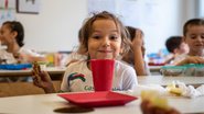 A alimentação saudável na infância ajuda a criança a manter a prática por toda a vida - Divulgação / Escola Castanheiras