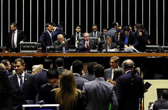 Imagem Câmara aprova tipificação do crime de venda de bebida alcoólica a menor de 18 anos