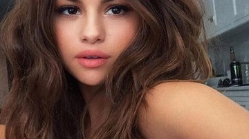 Imagem Papo de Mãe mostra as histórias de mães e filhos que convivem com o lúpus, doença da cantora Selena Gomez. E saiba por que as adolescentes acabam abandonando o tratamento e colocando a própria ...