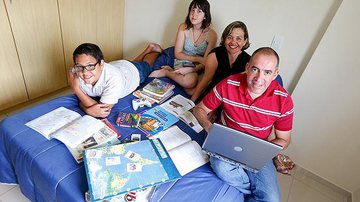 Imagem Decisão inédita coloca jovem que estudou em casa na faculdade