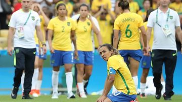 Imagem Brasileiras vão brigar pelo bronze. Confira os nossos programas sobre futebol