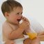 Imagem Bebês com menos de um ano não devem tomar sucos de frutas