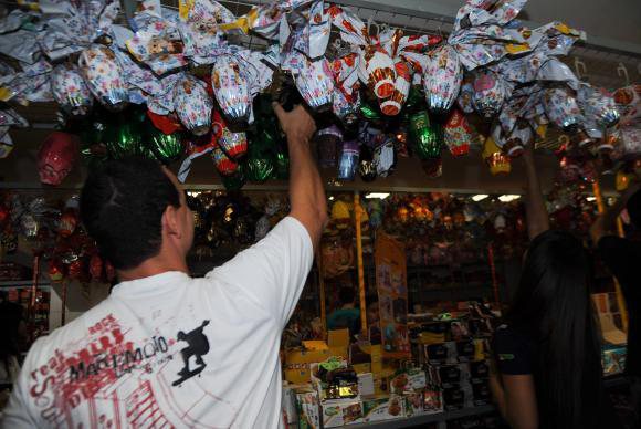 Imagem Inmetro faz operação especial para fiscalizar ovos de chocolate com brinquedos