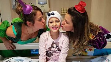 Imagem Após leucemia, Clarinha faz campanha para doação de cabelos