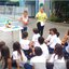 Imagem Professora estimula criatividade dos alunos propondo releitura de livros infantis