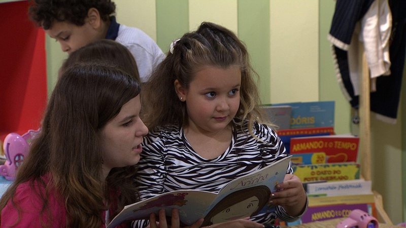 Imagem 29/10 – DIA NACIONAL DO LIVRO- Por que ler contos de fadas para as crianças?