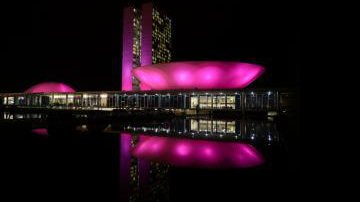 Imagem OUTUBRO ROSA – Campanha de combate ao câncer de mama começa nesta quarta (1) em Brasília