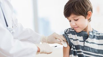 Imagem Levar ou não as crianças para vacinar em tempos de pandemia? 