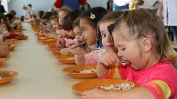 Comida é direito, mas também pode ser afeto, cuidado, inclusão e amor