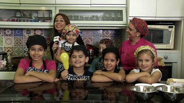 Imagem Mão na massa e pé na cozinha: acompanhe uma aula de culinária para crianças