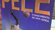 Imagem Adolescente que vive a história de Pelé em filme conversa com o Papo de Mãe