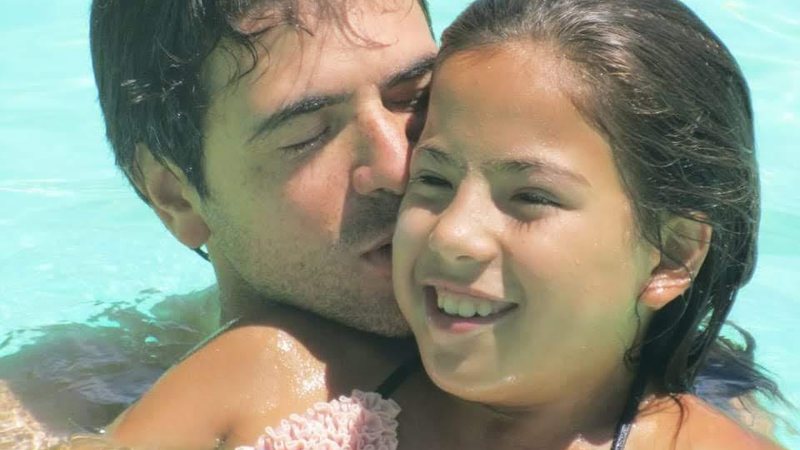 Minha filha faz 18 anos e meus desejos são: o mais simples, o mais doce e o mais poético