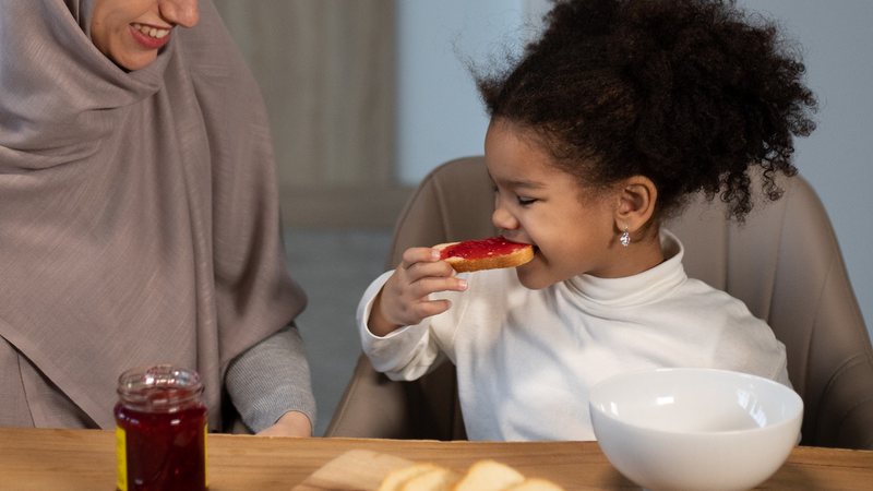 Com o frio, o corpo passa a demandar mais energia, fazendo com que as pessoas passem a ingerir alimentos mais calóricos