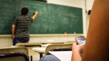 Professores voltaram para a sala de aula