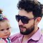 Diego Amaral e a filha Lilah