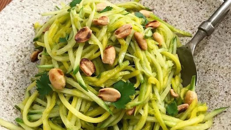 Receita de salada de mamão verde da Bela Gil