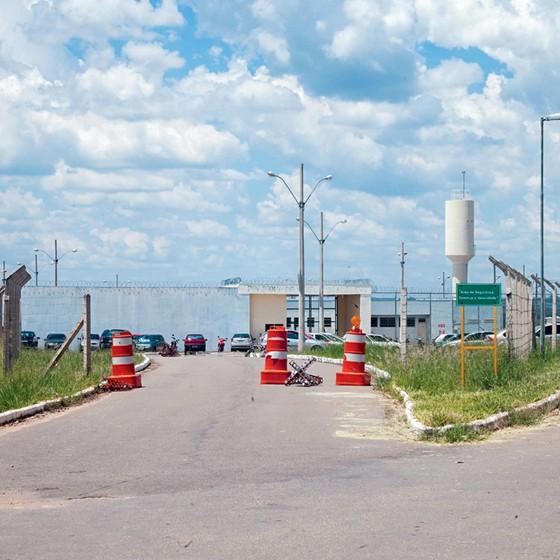 Penitenciária de Três Corações.Lá Dirceu aguarda o julgamento por homicídio qualificado (Foto: Rogério Cassimiro/ÉPOCA)